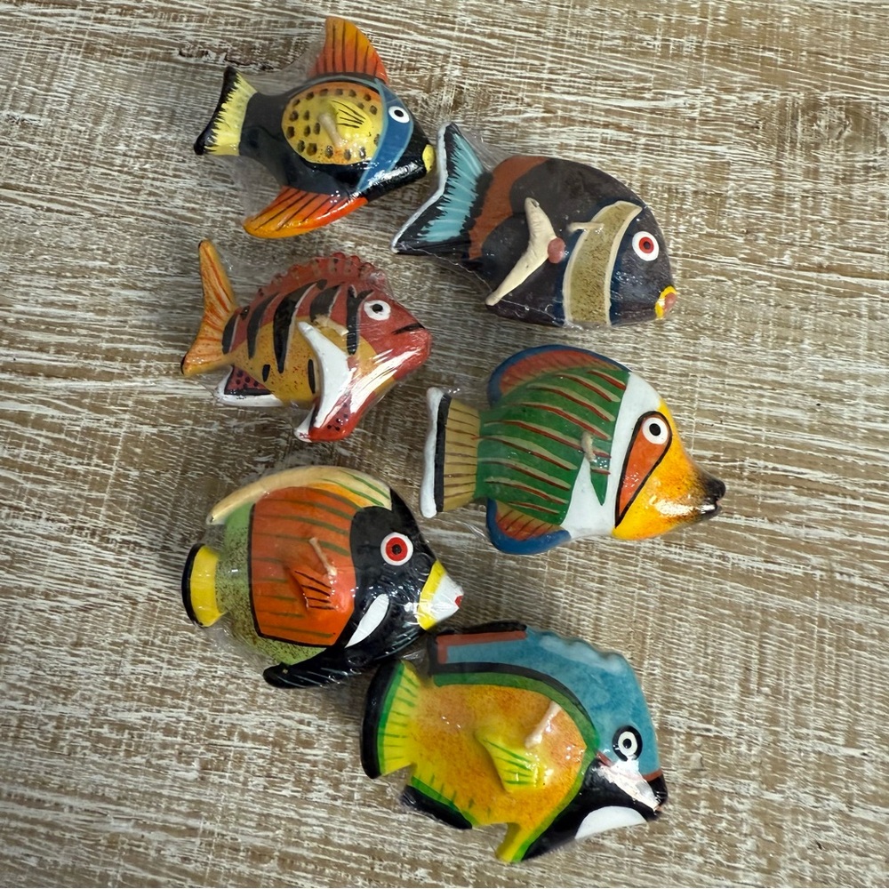 Tropical Fish Floating Candles, Set of 6 - Picture 2 of 11